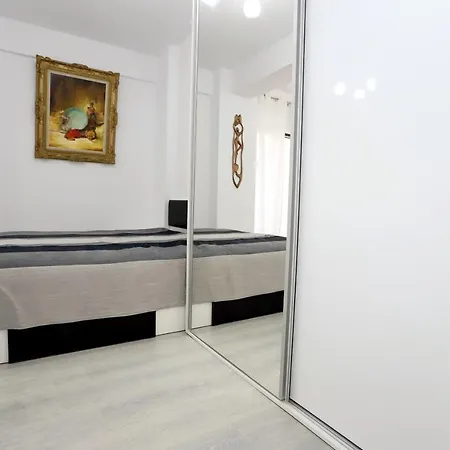 Apartment Amos Navodari
