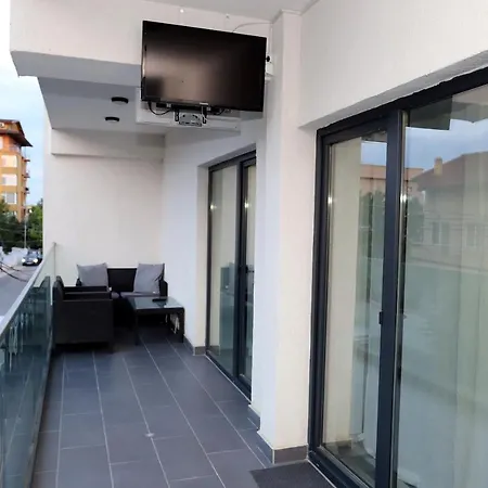 Amos Apartment